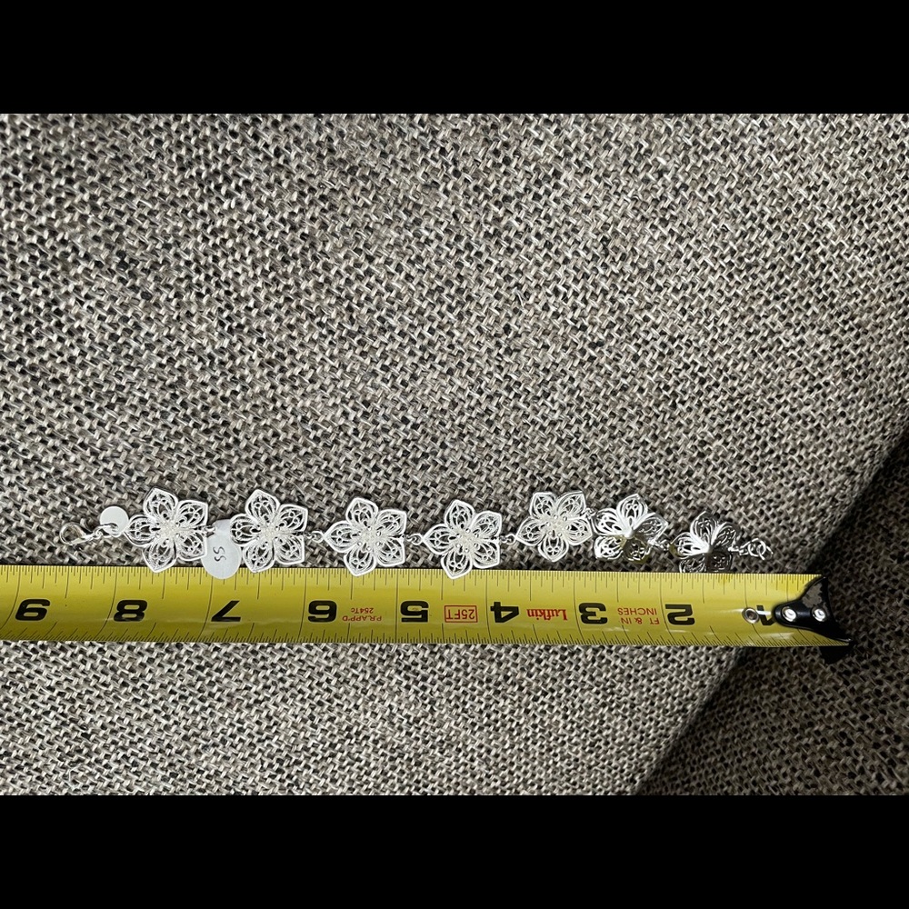 Necklace bracelet set
